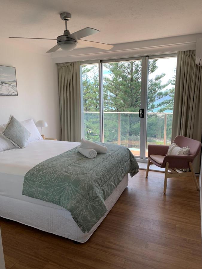 Pacific Regis Beachfront Holiday Apartments Gold Coast Exterior foto