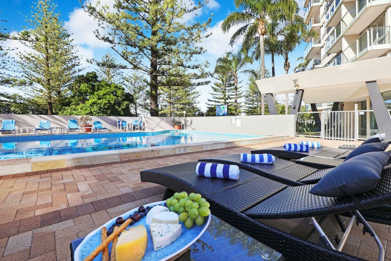 Pacific Regis Beachfront Holiday Apartments Gold Coast Exterior foto
