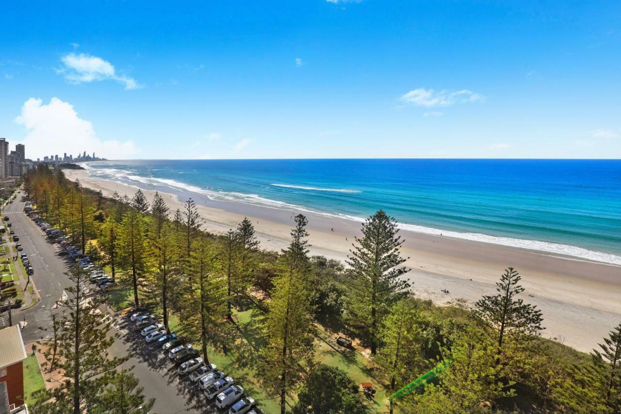Pacific Regis Beachfront Holiday Apartments Gold Coast Exterior foto
